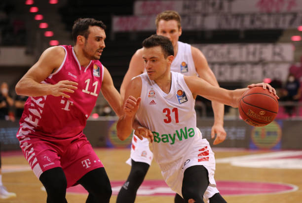 中坚力量 中坚力量